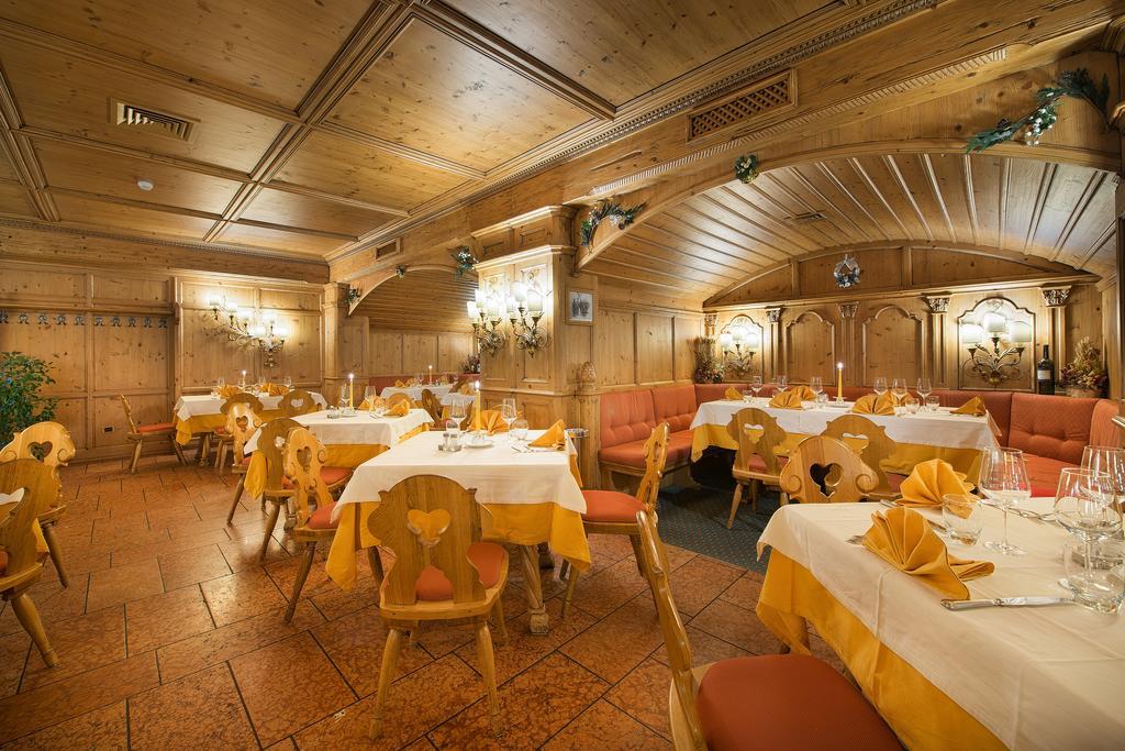 Hotel Valtellina リヴィーニョ エクステリア 写真