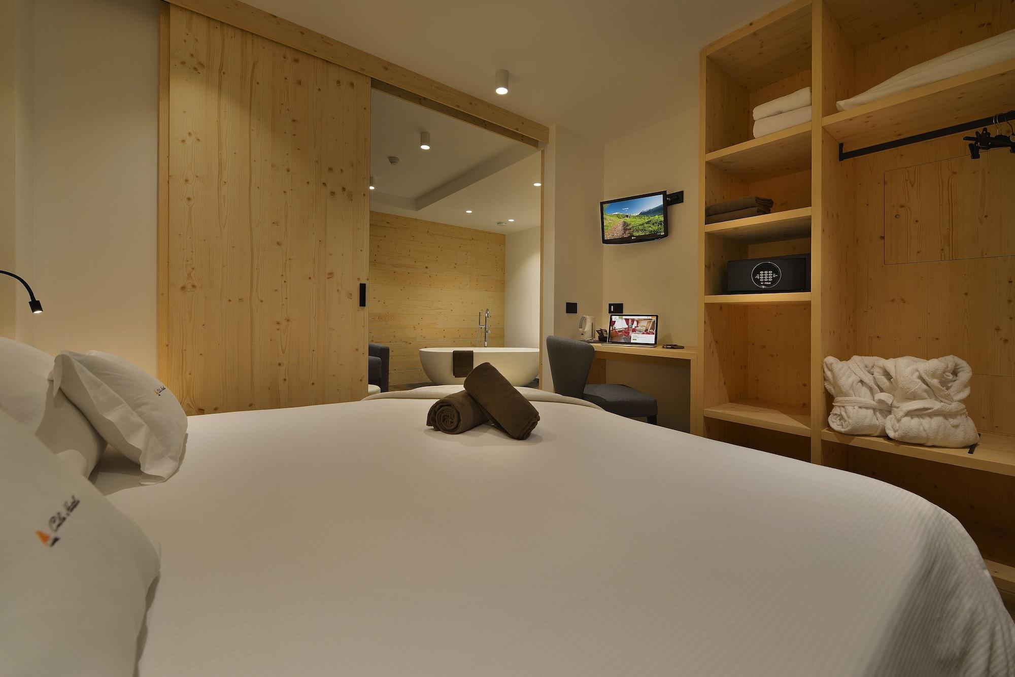 Hotel Valtellina リヴィーニョ エクステリア 写真