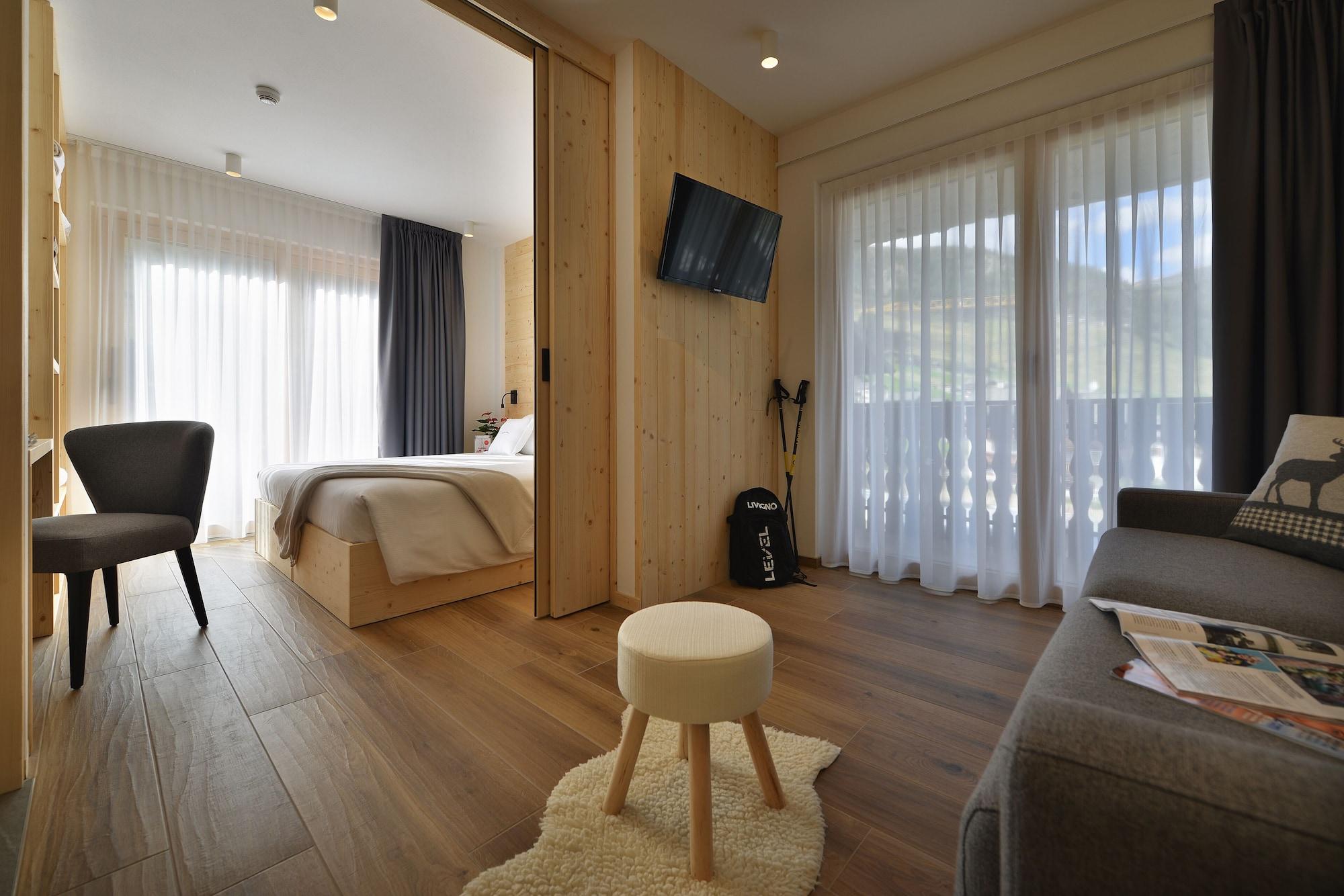 Hotel Valtellina リヴィーニョ エクステリア 写真