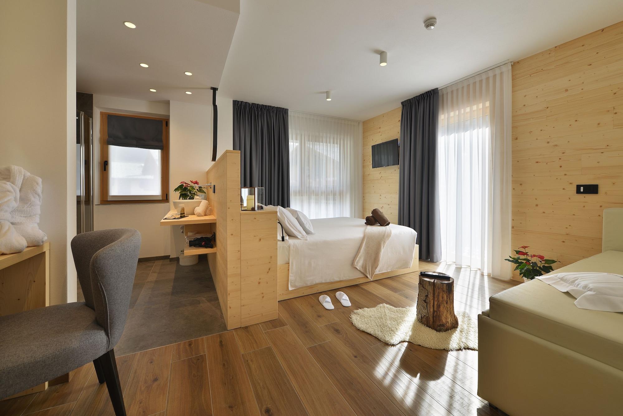 Hotel Valtellina リヴィーニョ エクステリア 写真