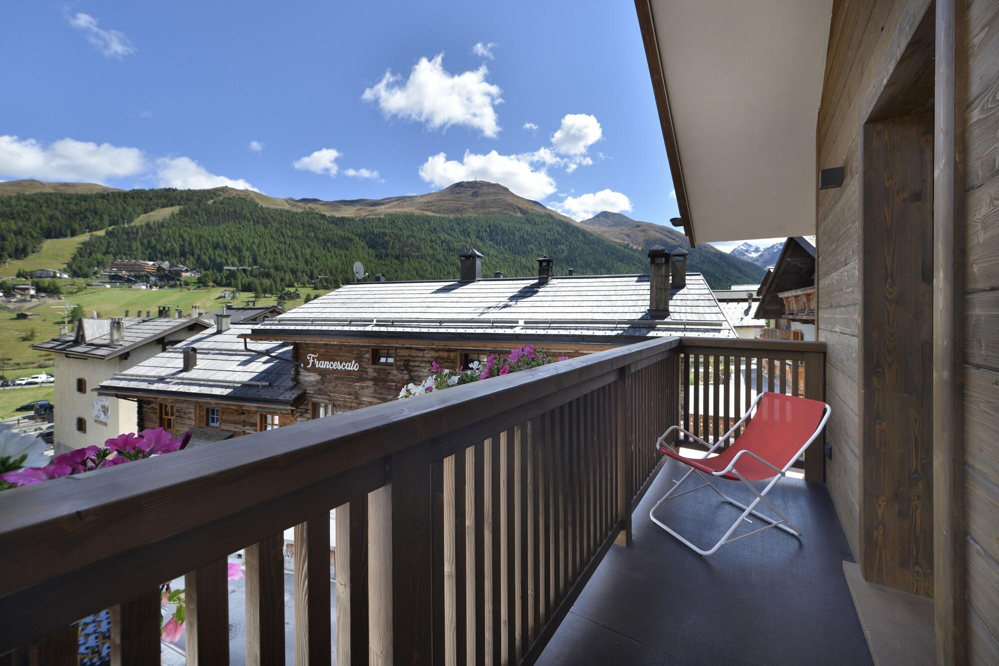 Hotel Valtellina リヴィーニョ エクステリア 写真