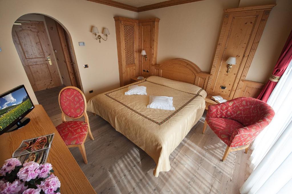 Hotel Valtellina リヴィーニョ 部屋 写真